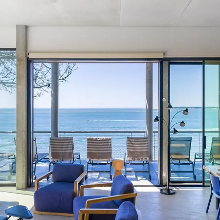 Avec Vue Sur Le Bassin Villa